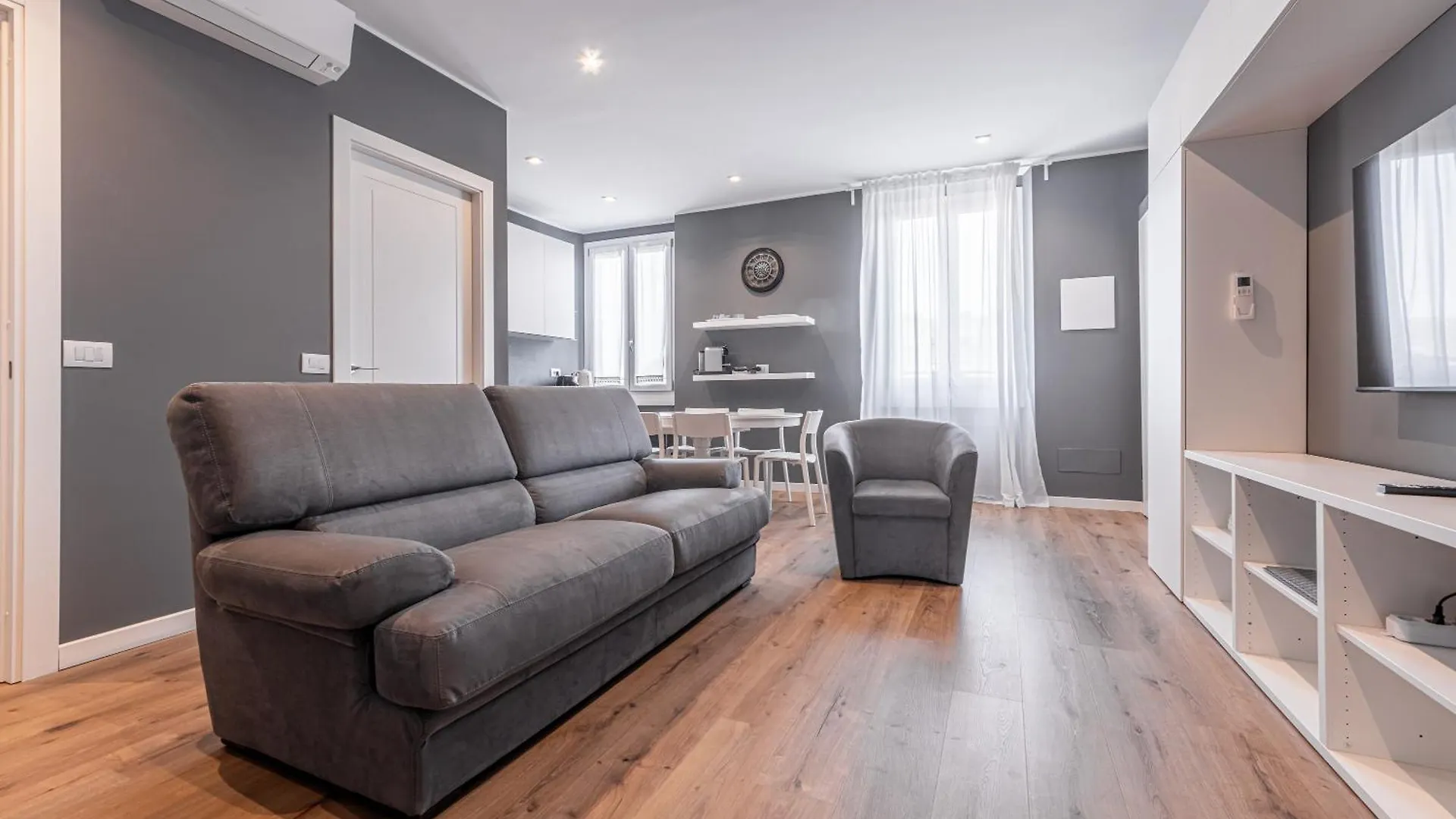 Ponte Seveso Charme Apartment contacts